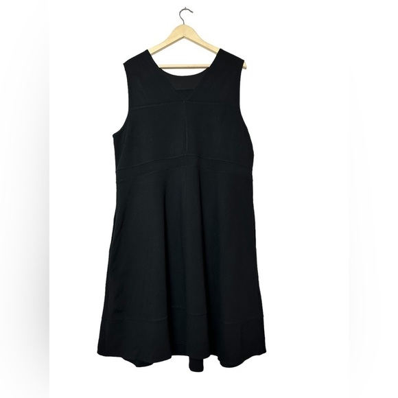 Lands End Fit and Flare Classic Black Sleeveless Dress Round Neck Size 24W - Picture 1 of 10